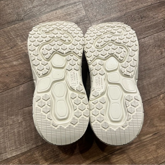 New Balance Fresh Foam X Kaiha Road Shoes for Crews - Picture 12 of 12